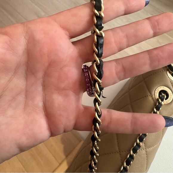 Chanel Graphic Flap Bag Quilted Calfskin Medium Black Beige Goldtone hardware - Picture 14 of 14